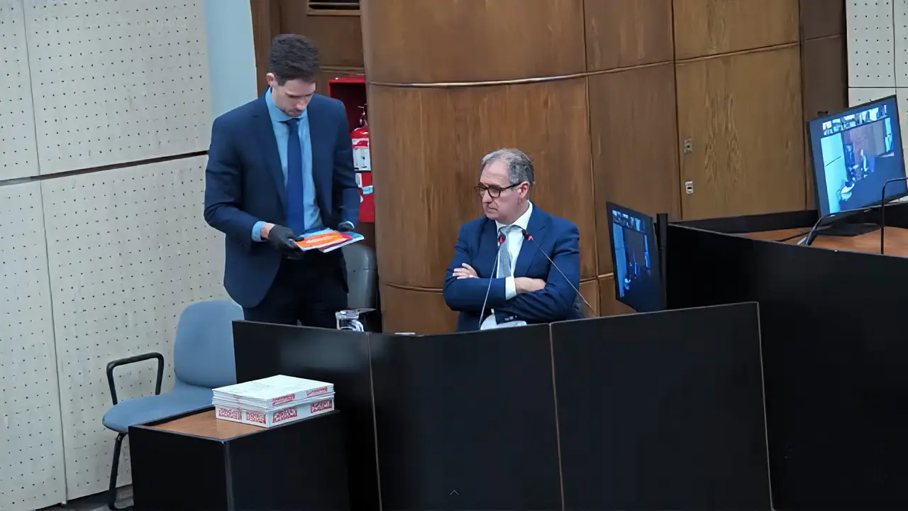 Miguel Ángel Rodríguez declara como imputado por filtrar datos de periodistas de El País